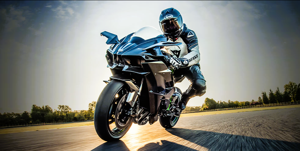 Kawasaki Ninja H2R bike